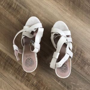 Vince Camuto Beige Heels Size 7